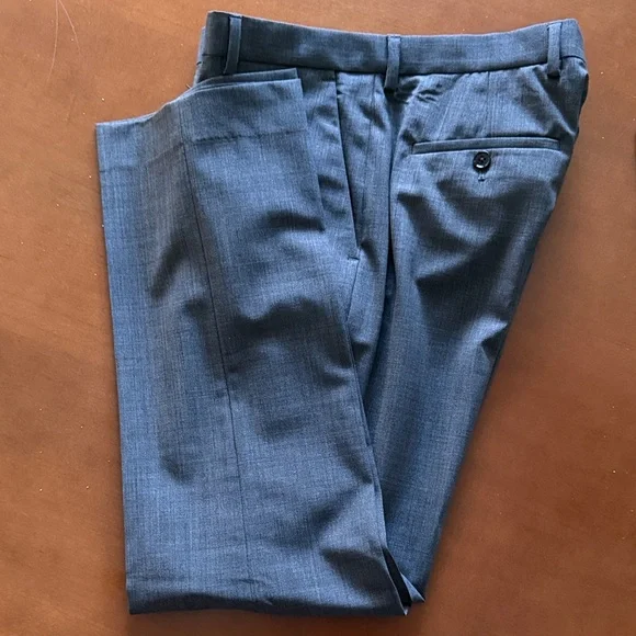 Express Charcoal Men's Suit - Picture 4 of 4